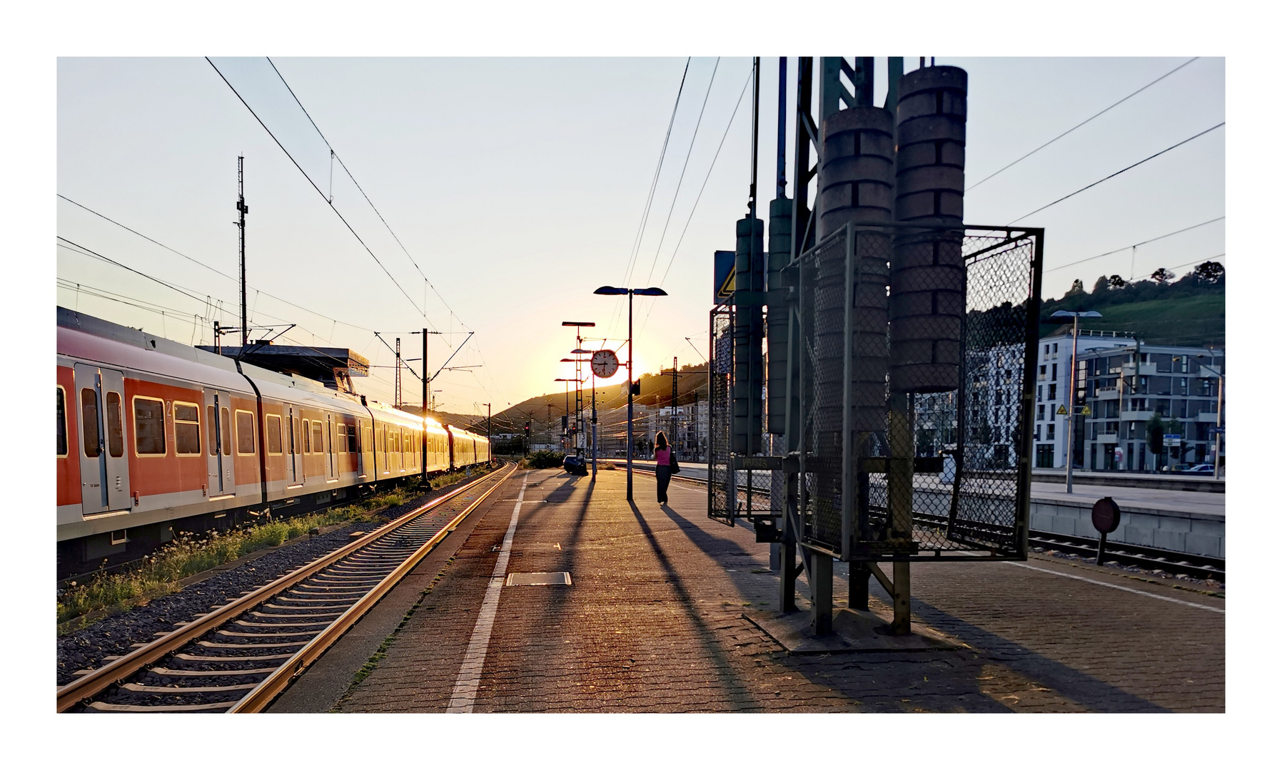 Sunset Bahnsteig ES p30-103-col +5Fotos