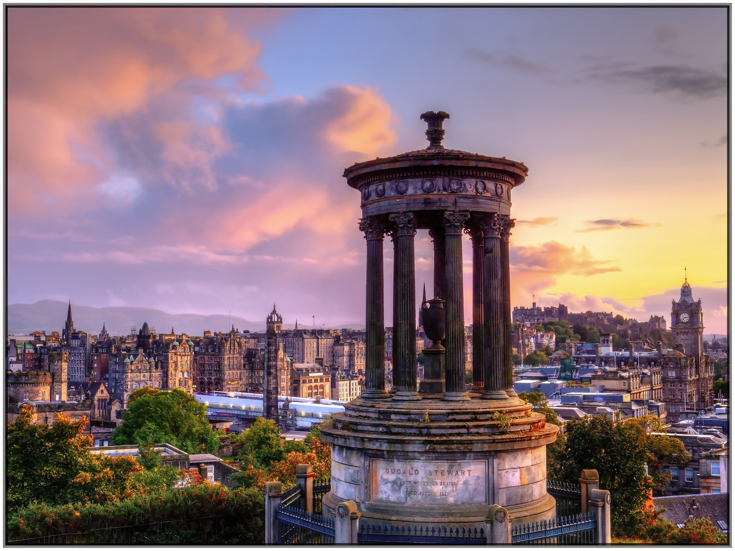 Sunset Calton Hill 02