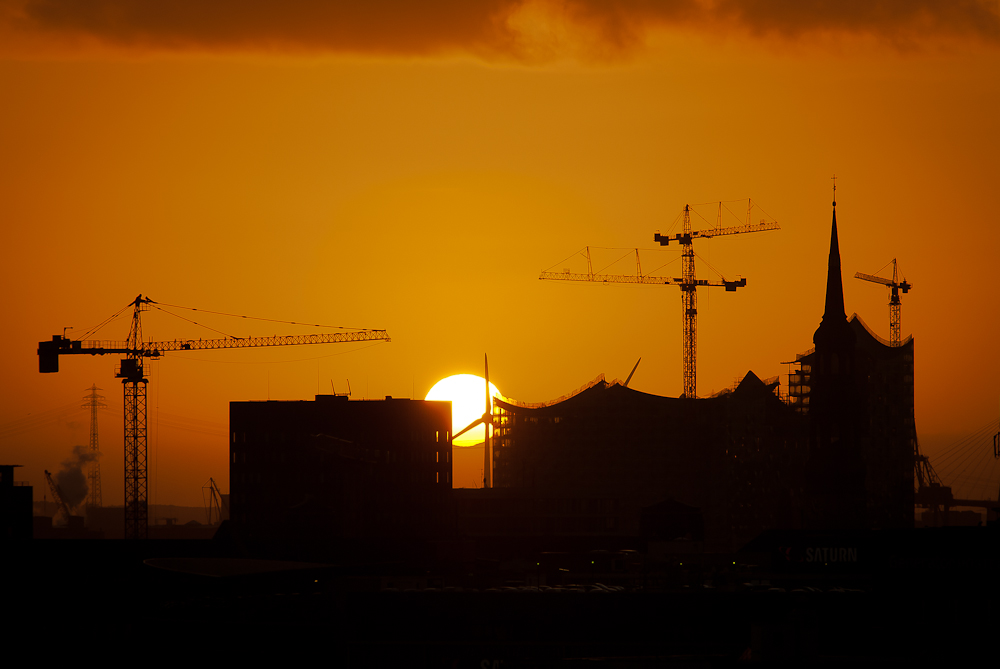 Sunset Elbphilharmonie