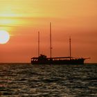 Sunset from the yacht club. Puesta de sol desde el Club Nautico