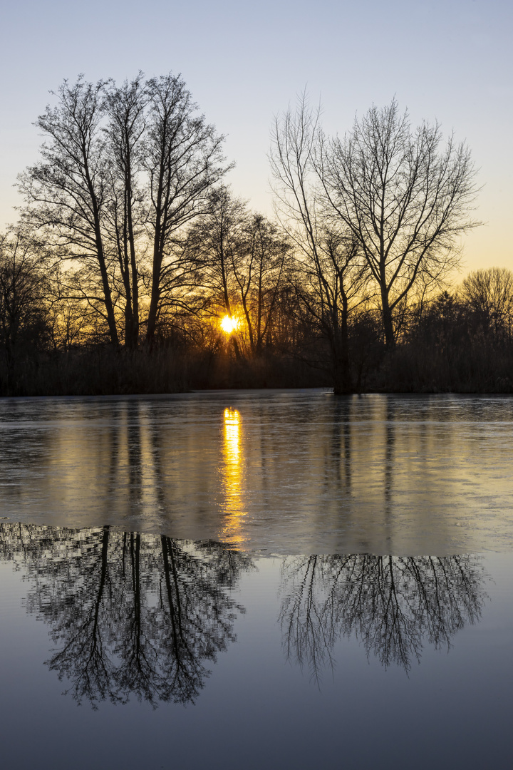 Sunset im eisigen und sonnigen Januar 2022