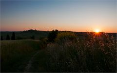 Sunset im Hügelland ...