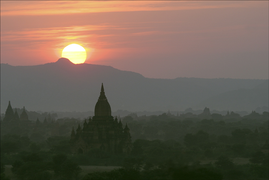 . . . sunset in bagan . . .