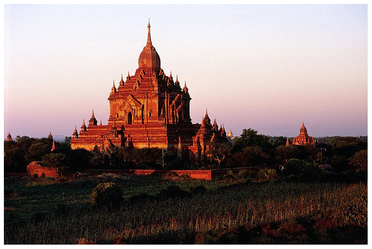 SUNSET IN BAGAN