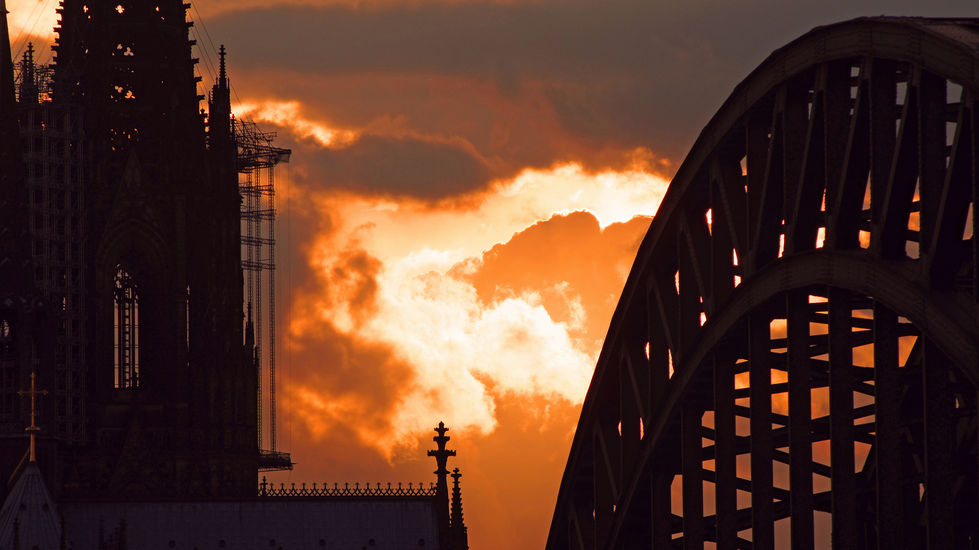 Sunset in Cologne II