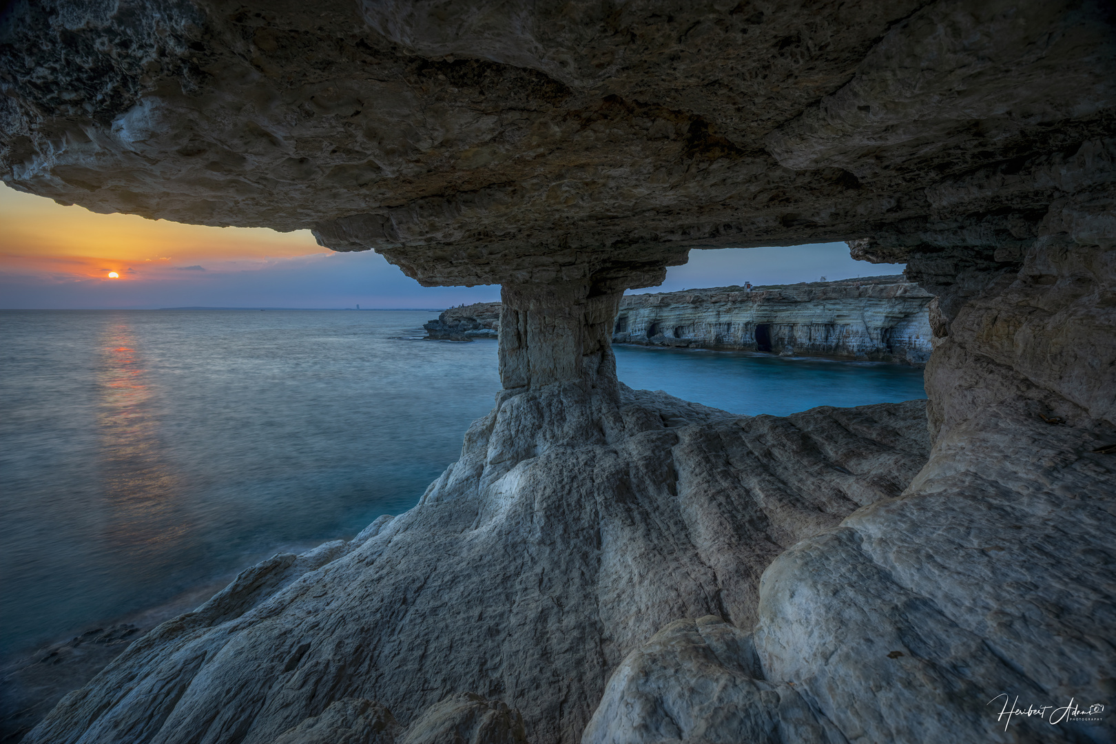 Sunset in den caves von Agia Napa 
