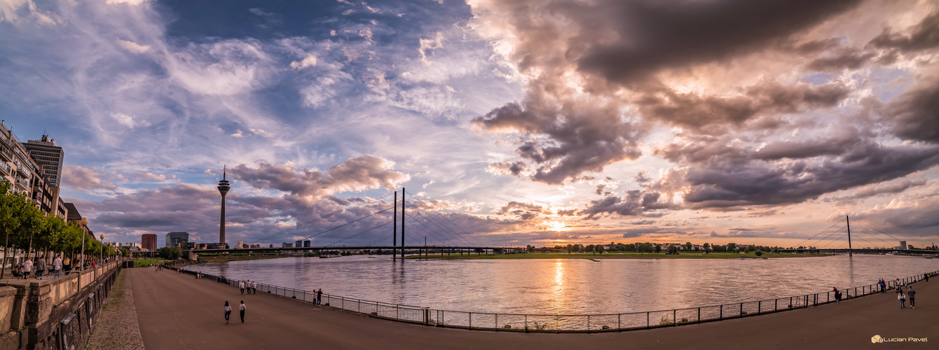 Sunset in Düsseldorf