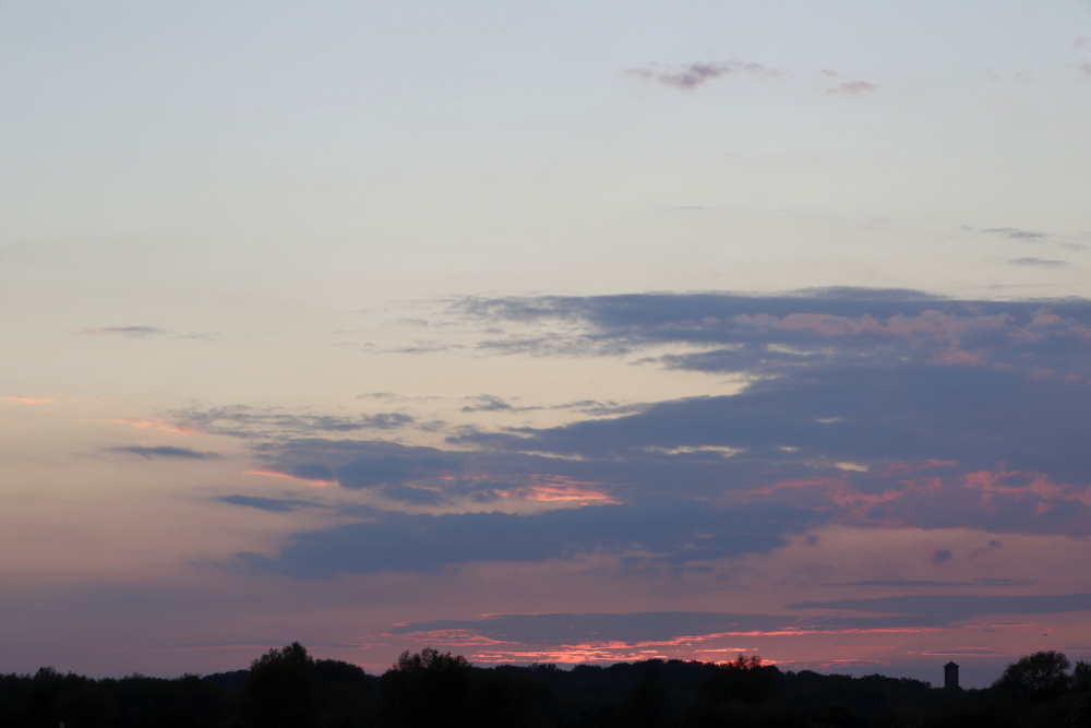 Sunset in Lünen - image 12