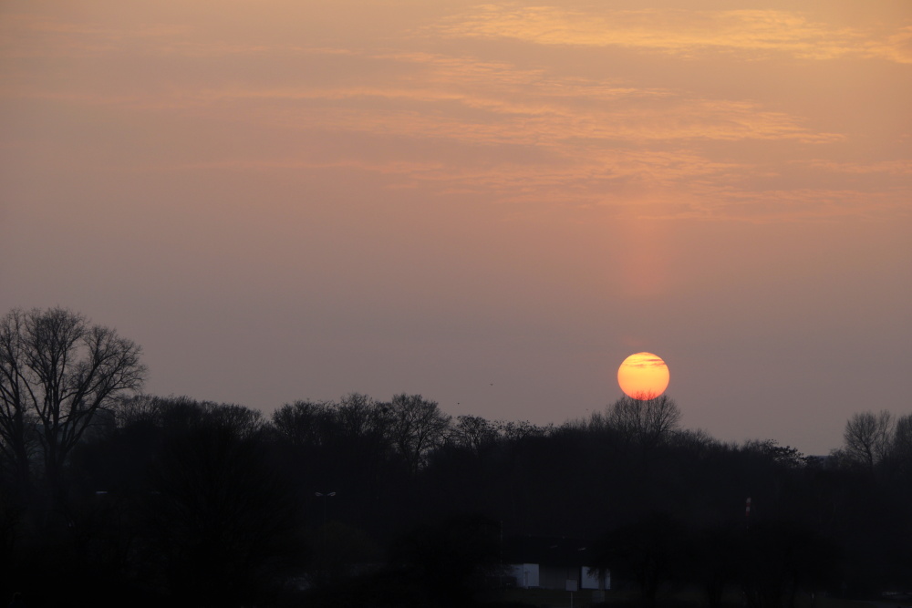 Sunset in Lünen - image 5