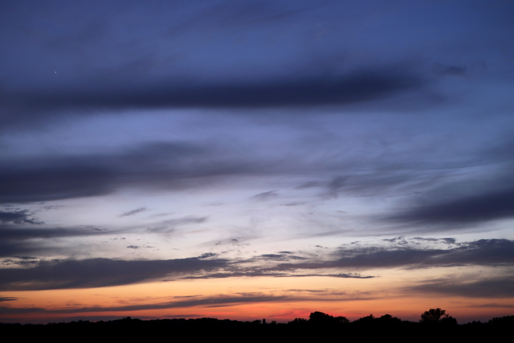 Sunset in Lünen - image 9