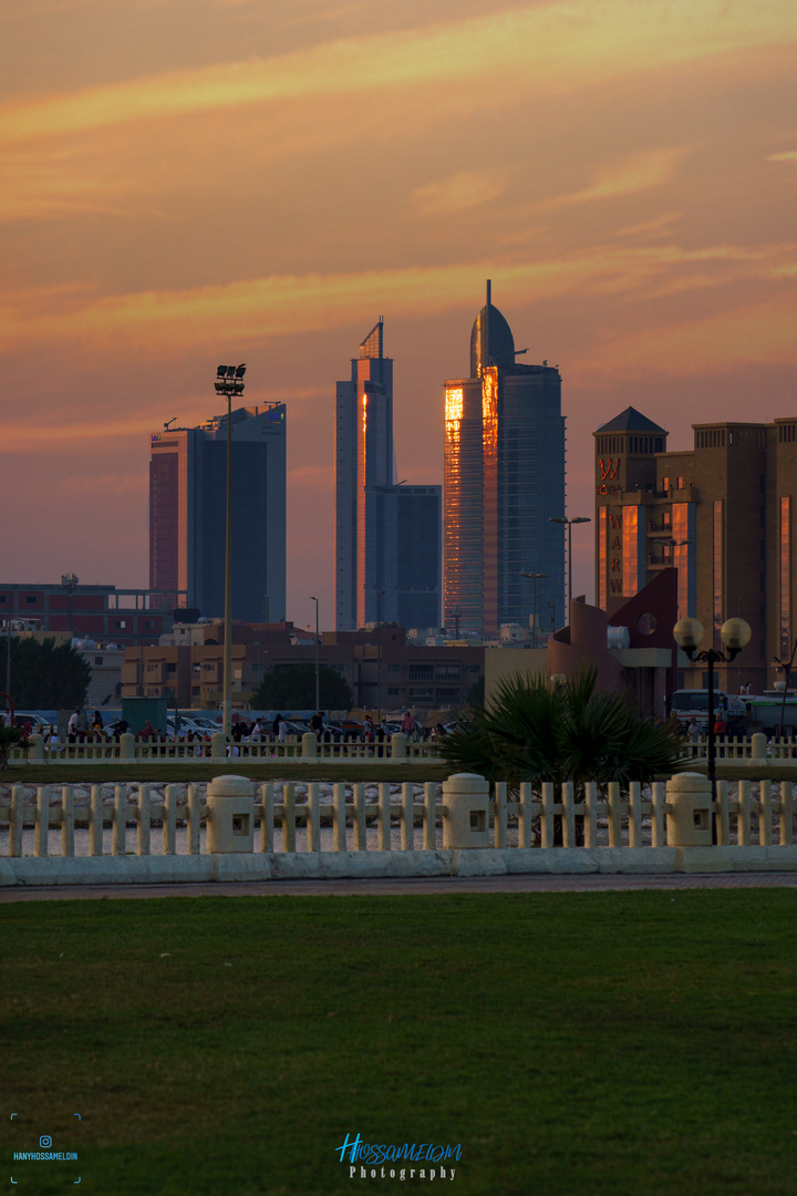 Sunset in the city 