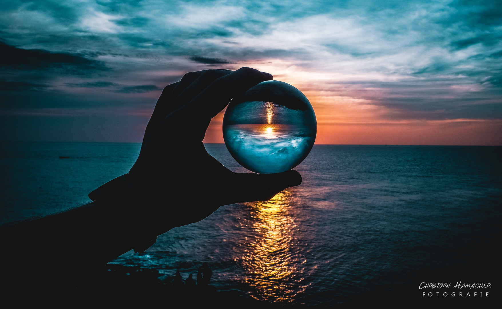 Sunset in the crystal ball 