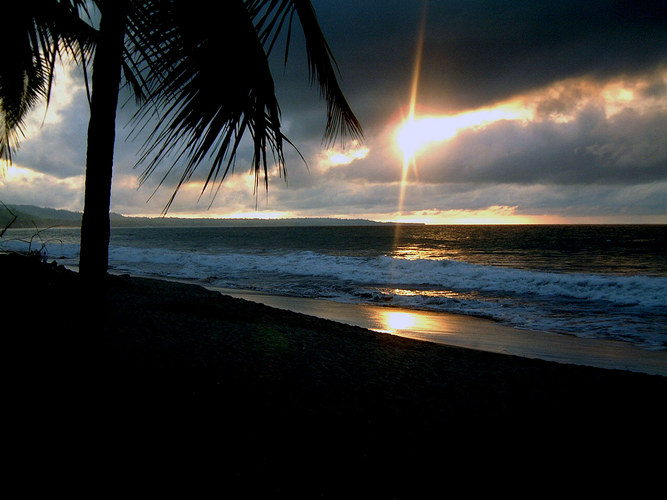 SUNSET, LES ESMARELDAS, ECUADOR