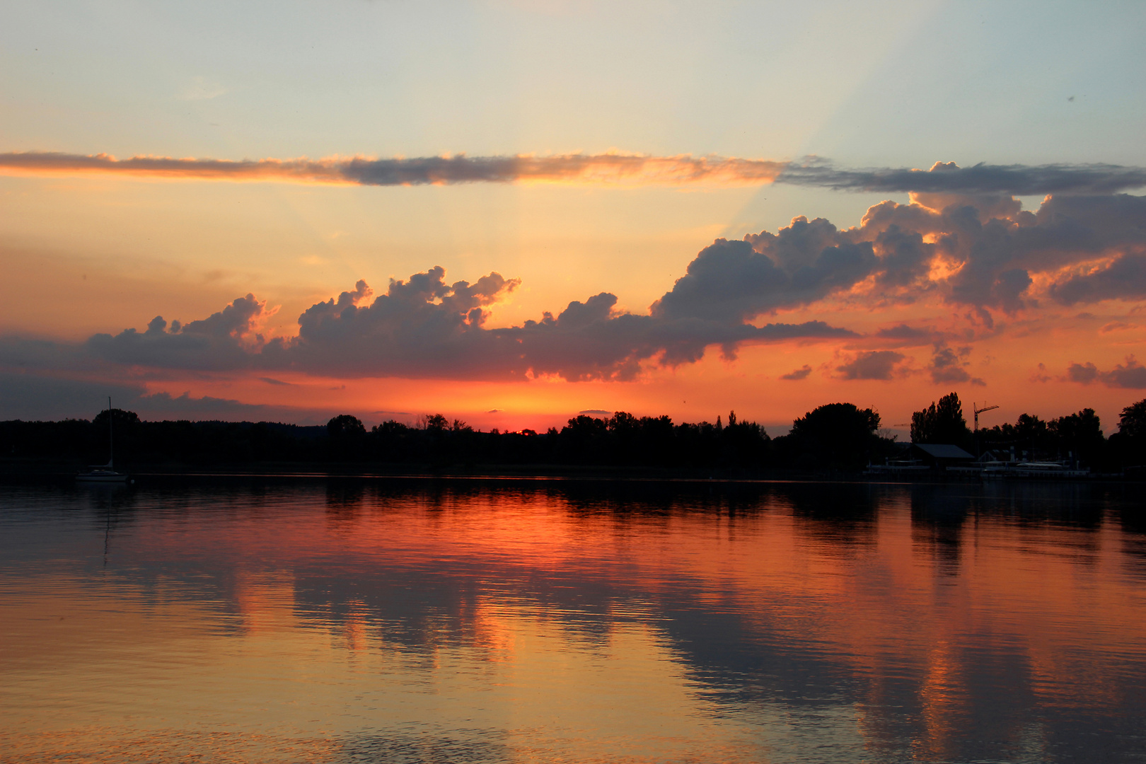 Sunset mirror