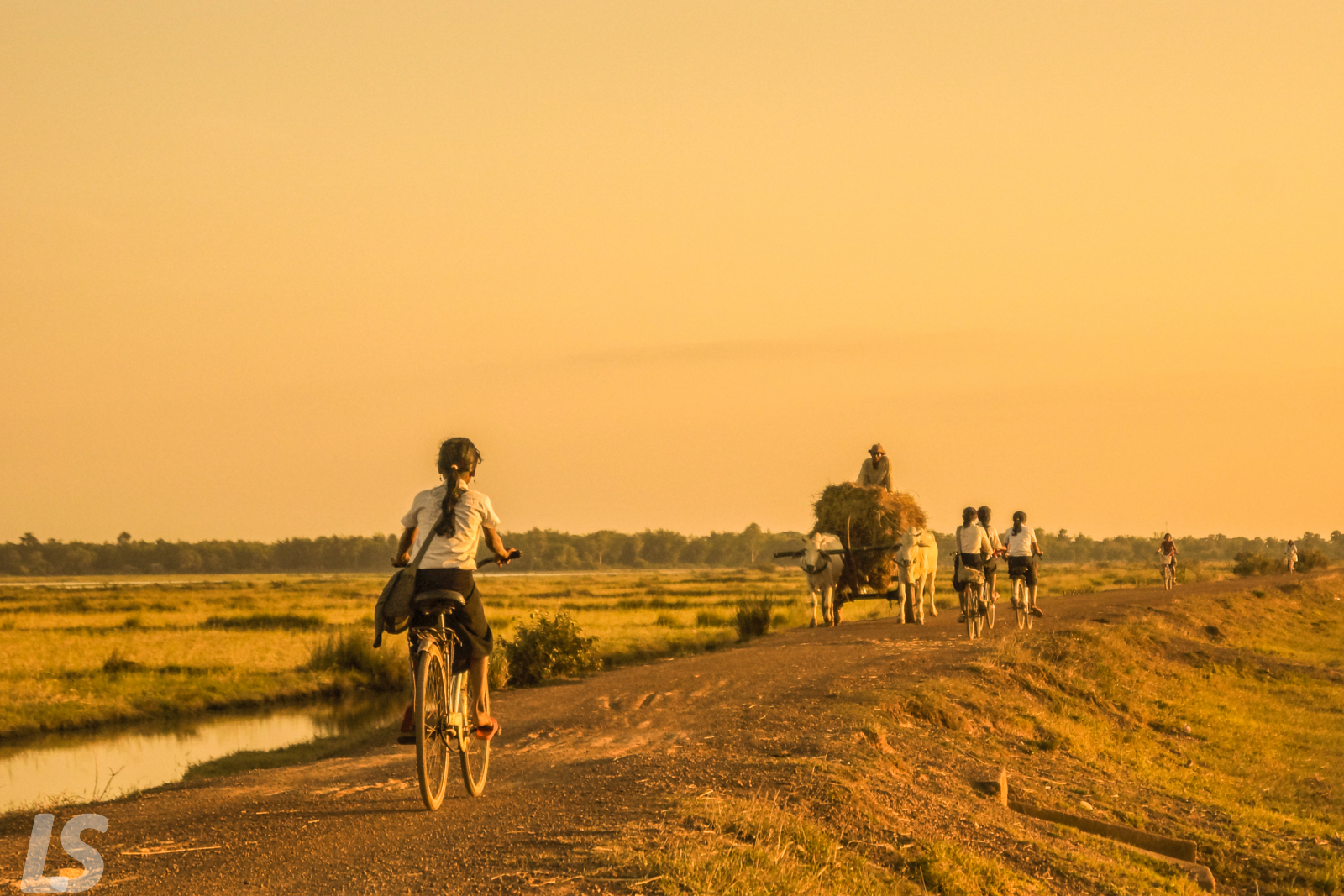 Sunset near Kampong Thom, Kambodscha