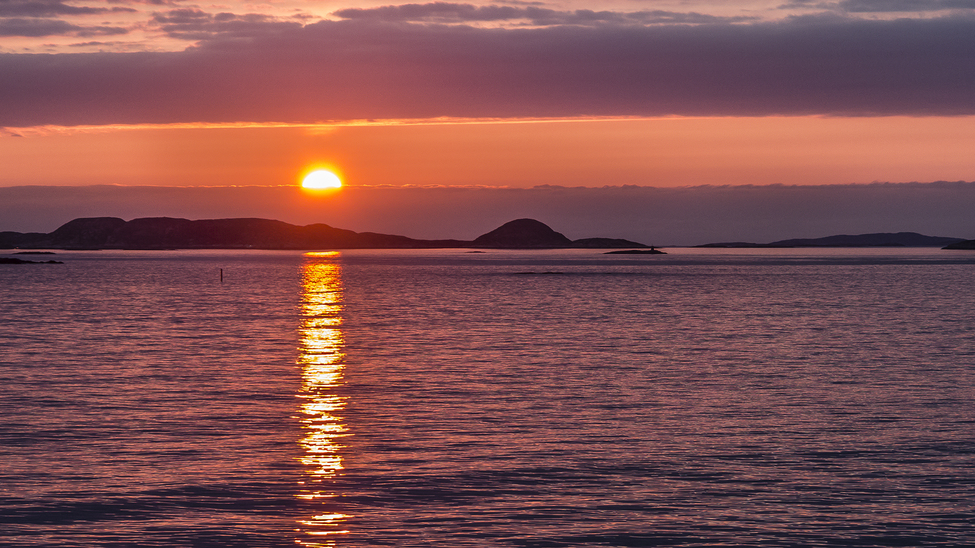 SUNSET near RORVIK