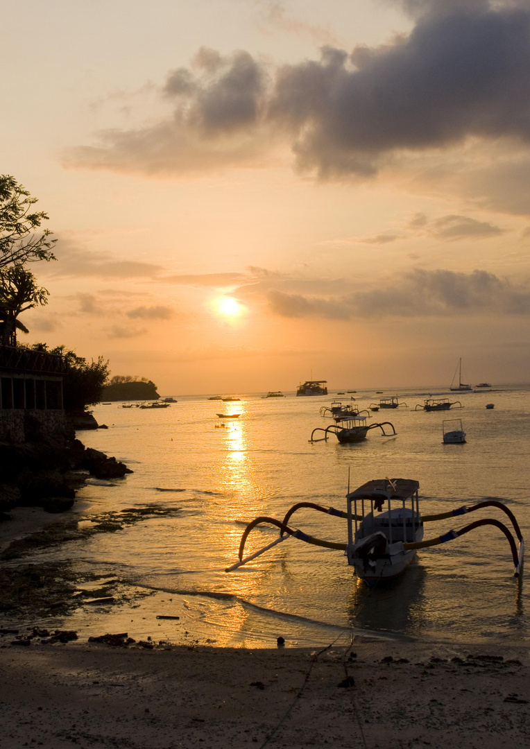 Sunset Nusa Lembongan