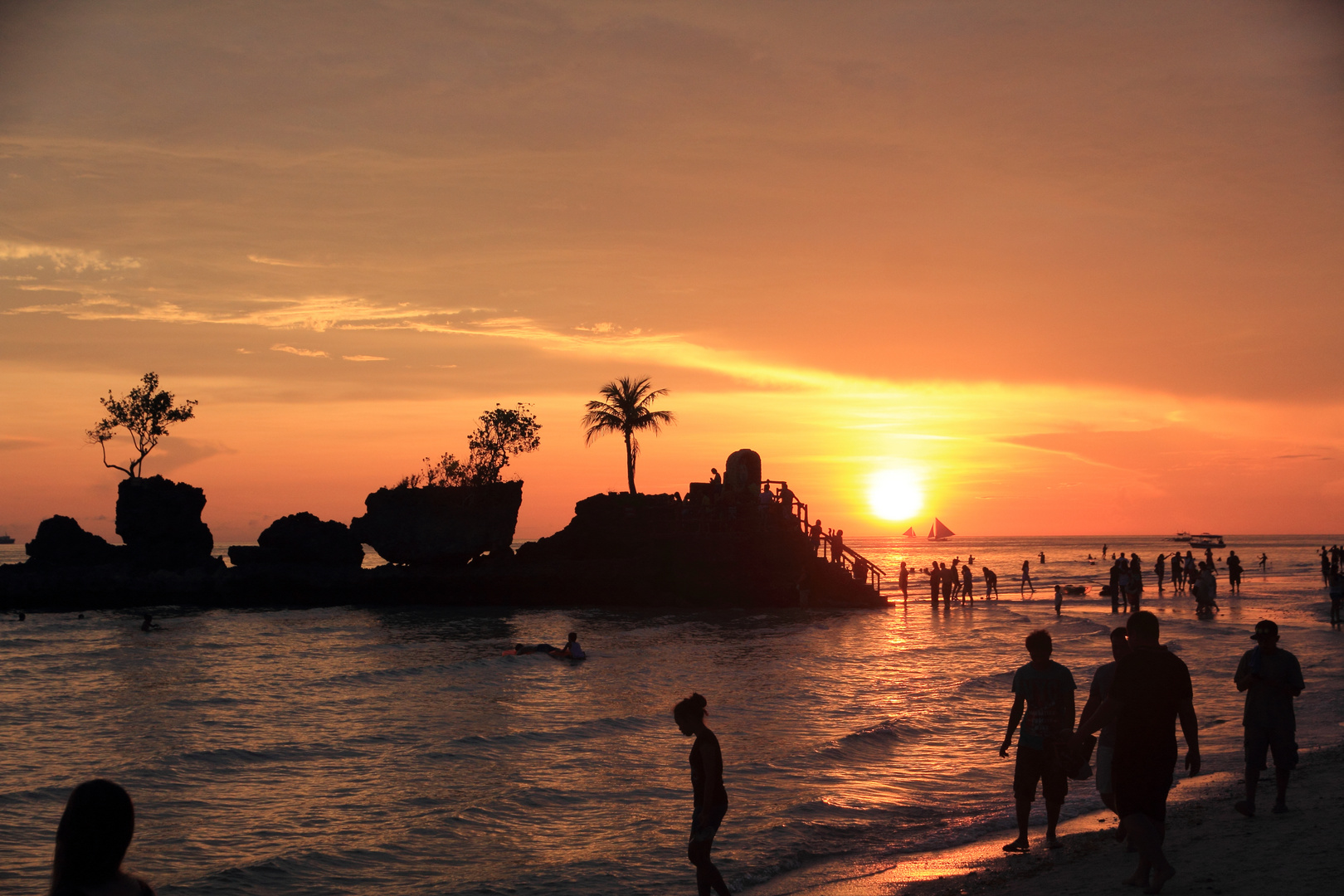 sunset on Borakay