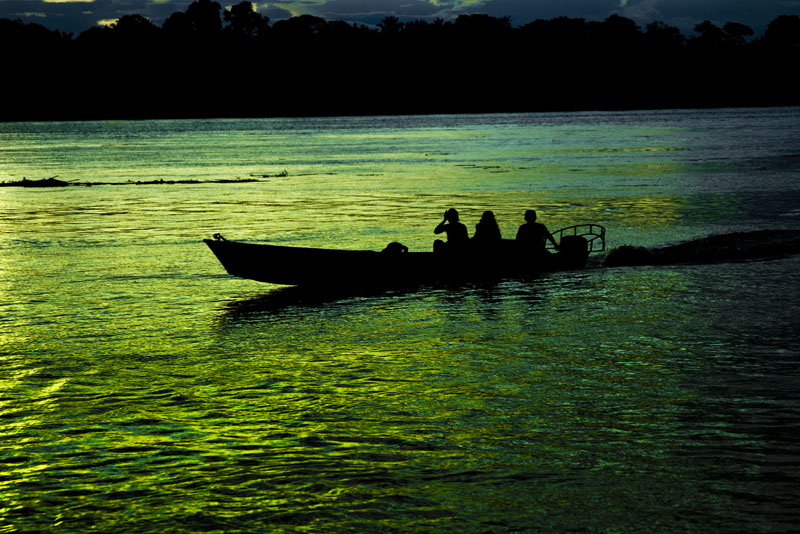 Sunset on de Wood River. Amazonia