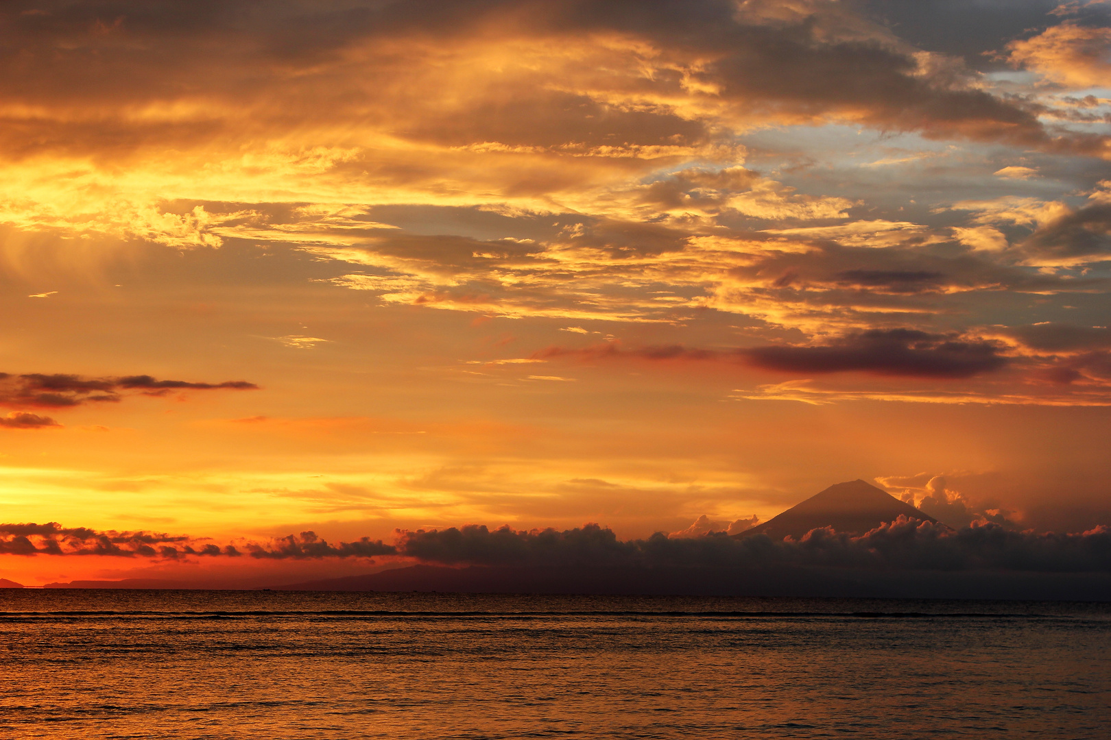 Sunset on gili trawangan