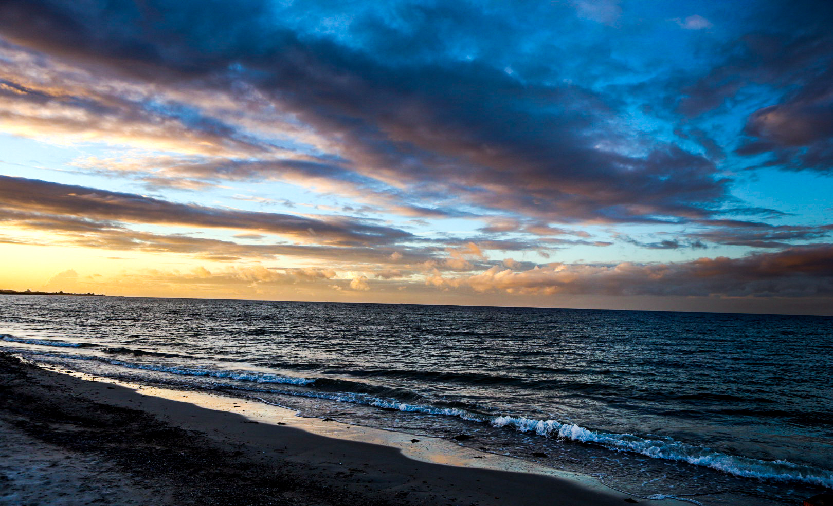 Sunset on the Ost küste