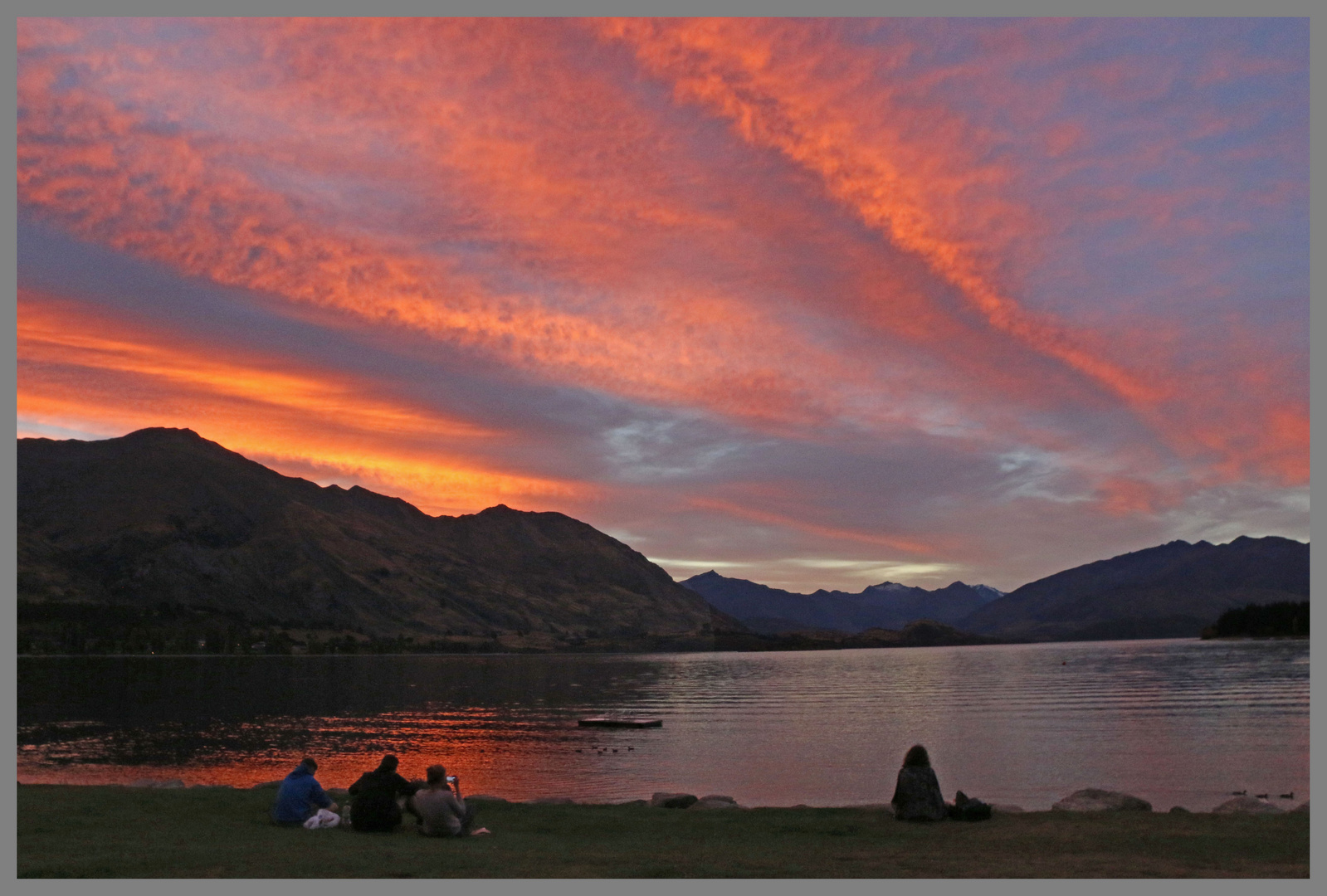 sunset over lake wanaka