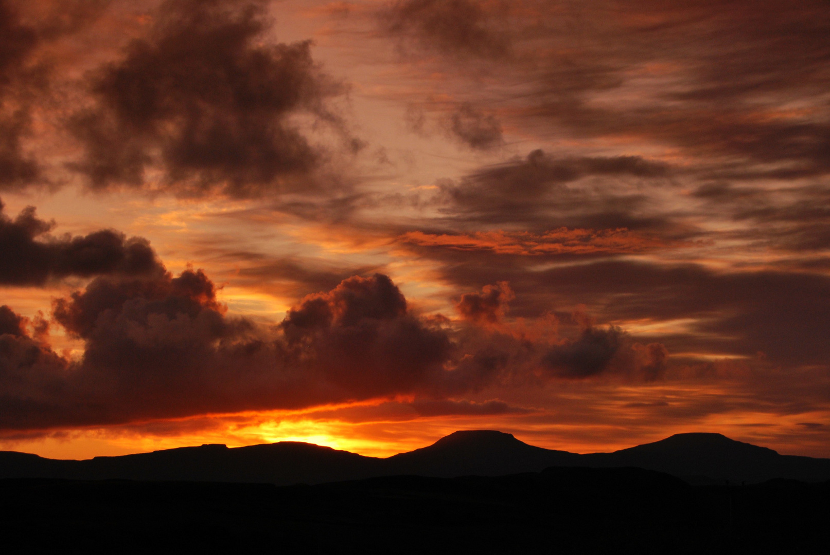 sunset over mcleods tables