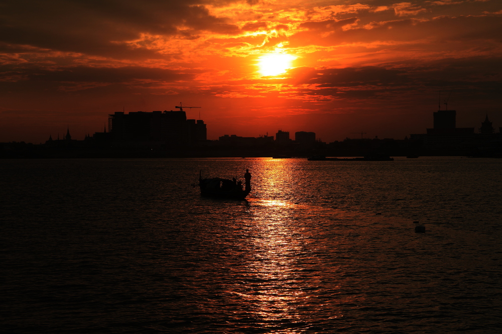 Sunset over Phnom Phen