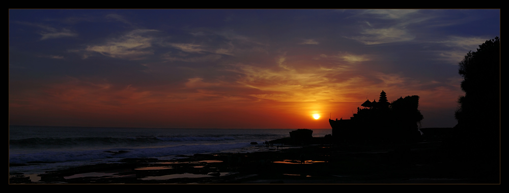 Sunset Pano - Pura Tanah Lot