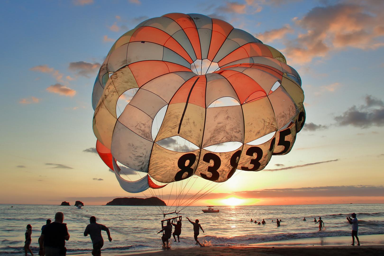 Sunset-Parasailing (4/5)