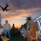 Sunset-Party im Clou-Corner-Biergarten mit Flieger überm Kutschi