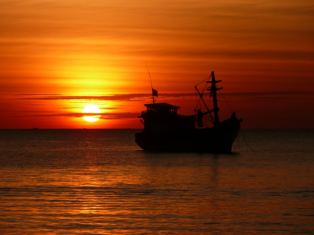 sunset phu quoc island