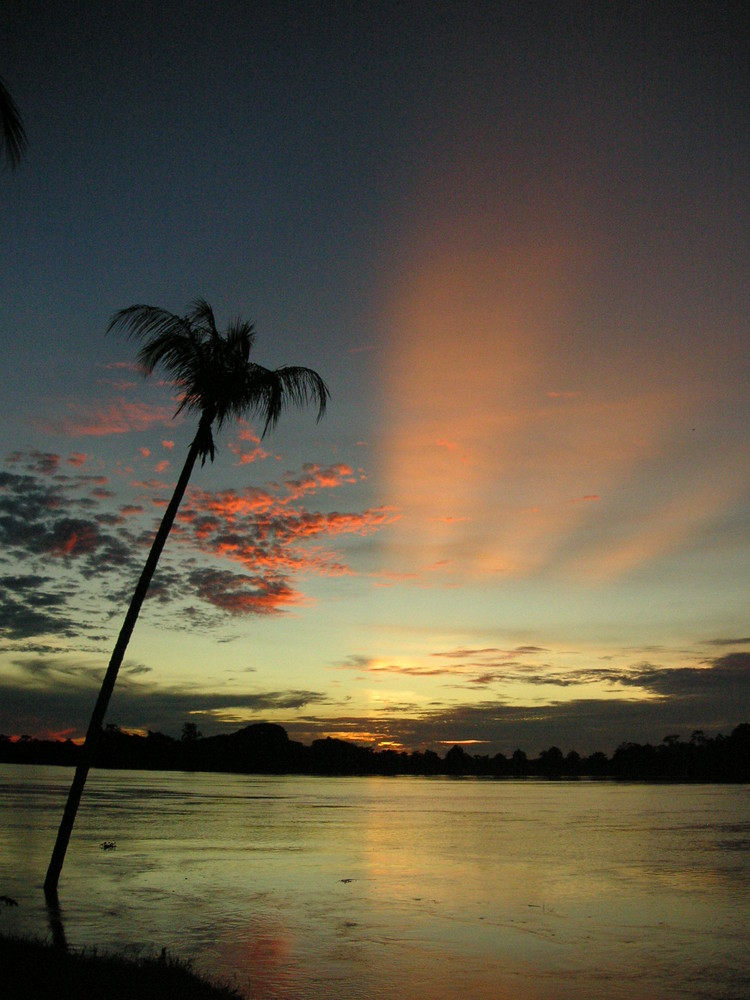 Sunset sepik river Papua Neuguinea