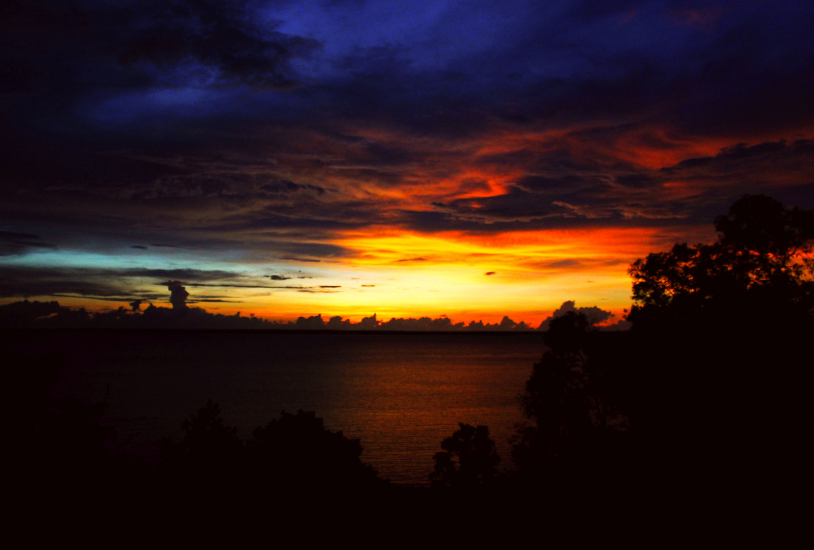 Sunset / Twilight, Bicentennial Park, Darwin - 01-12-2014