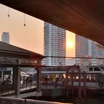 sunset under bridge Bangkok P20-20-col +3Fotos