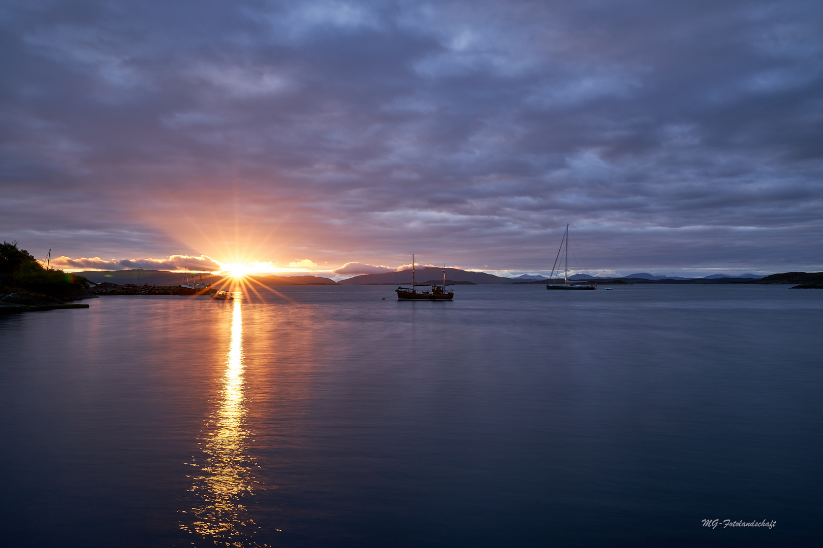Sunset vom Hafen von Crinan/Schottland