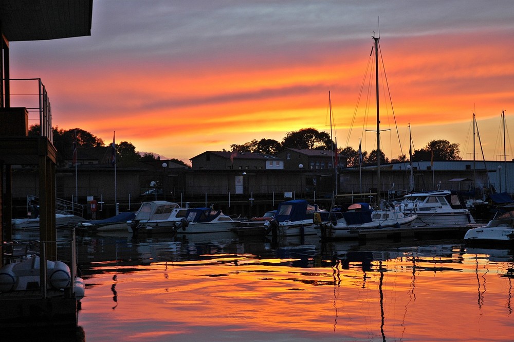 Sunset Yachthafen von Kröslin Peenestrom Ostsee