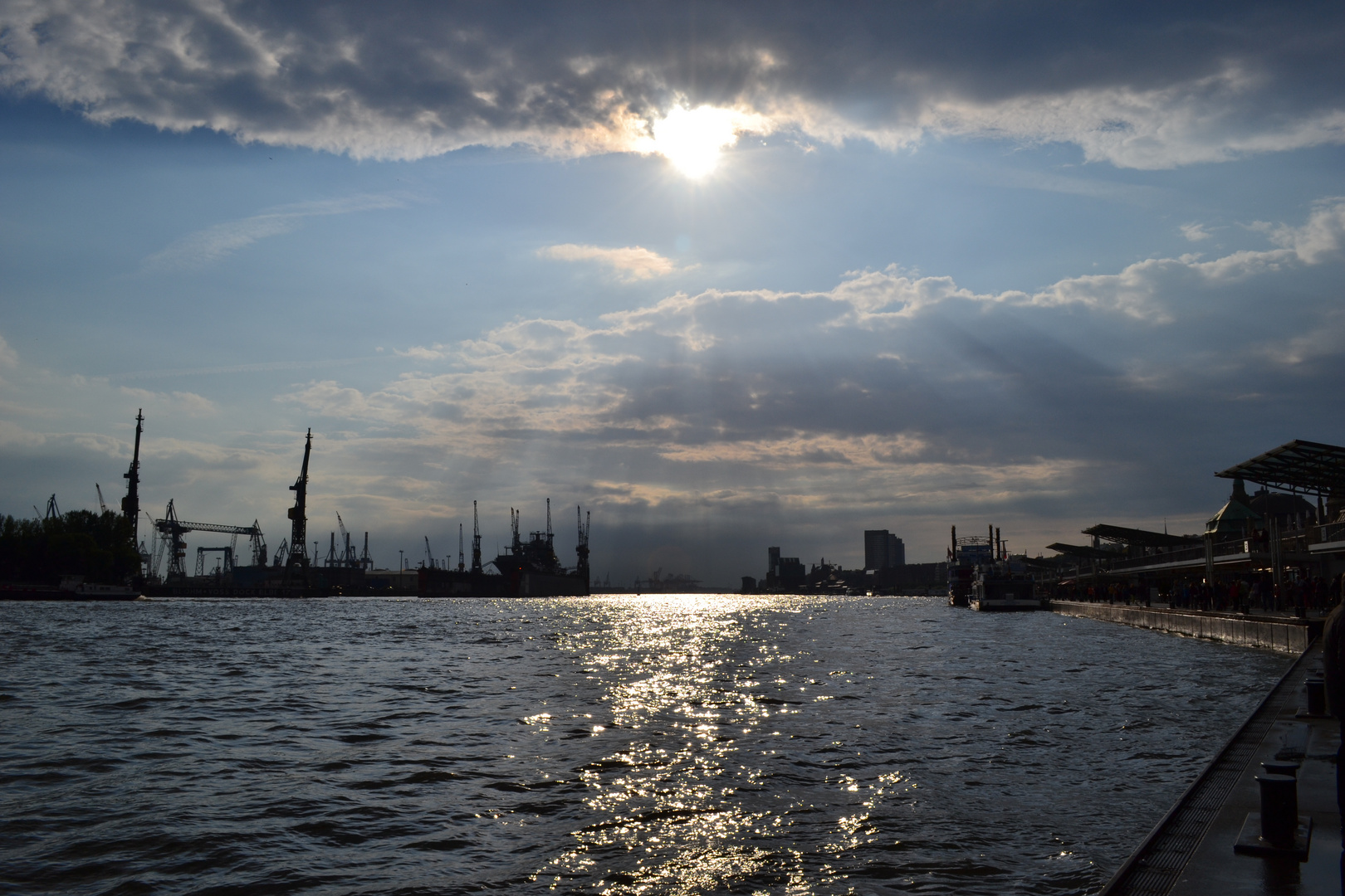 sunshine @ hamburg hafen