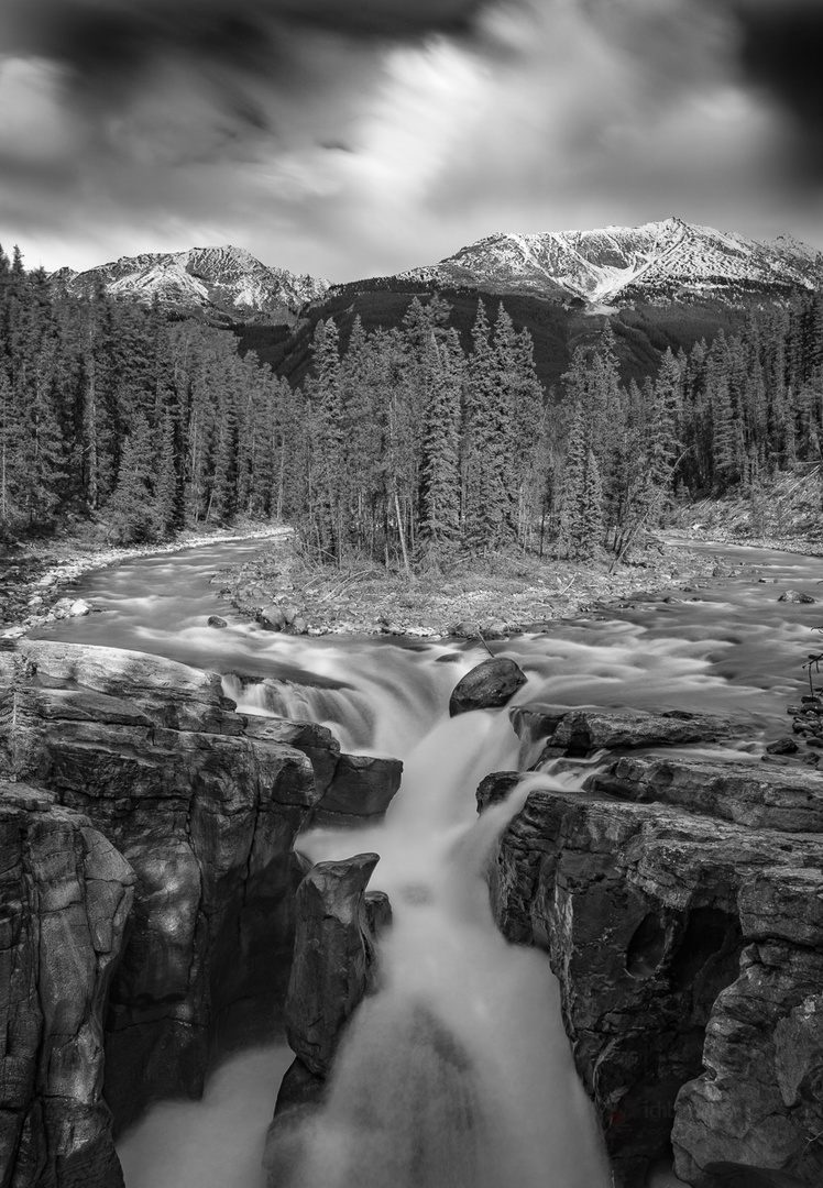 Sunwapta Falls