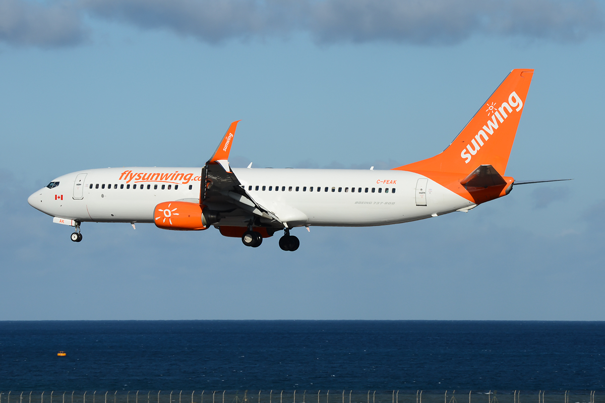 Sunwing Boeing 737