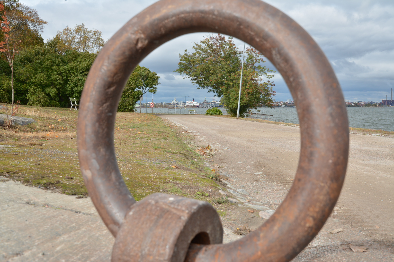 Suomenlinna, the town throe the fastening ring