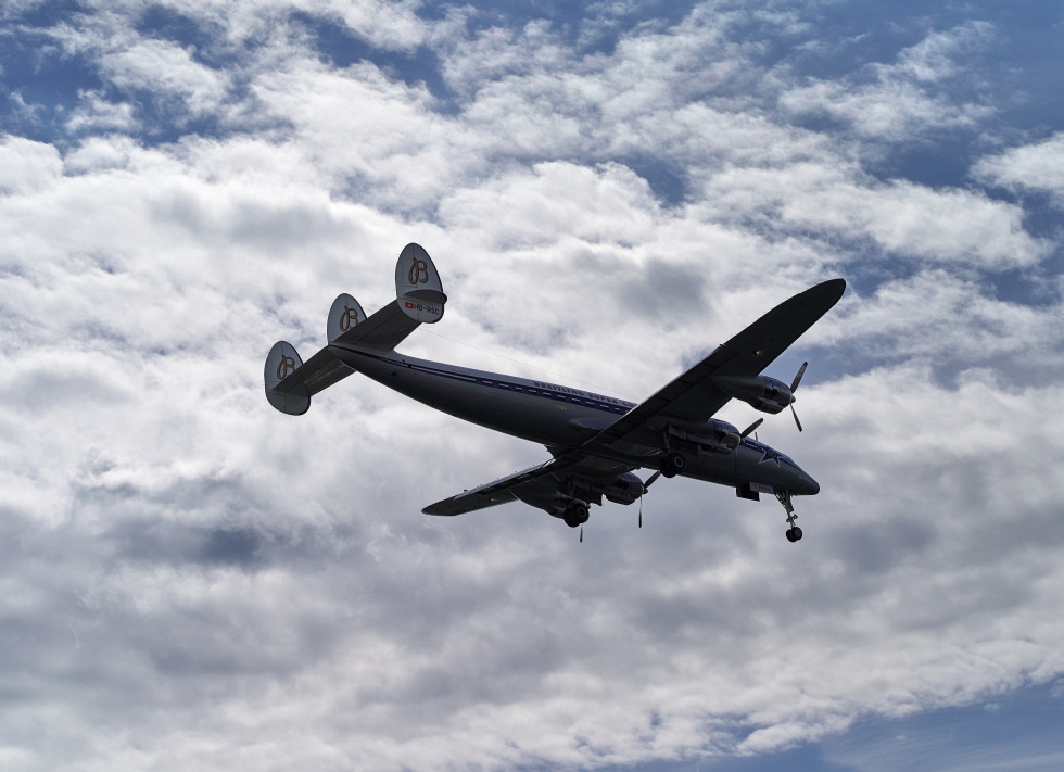 Super Constellation vor der Landung