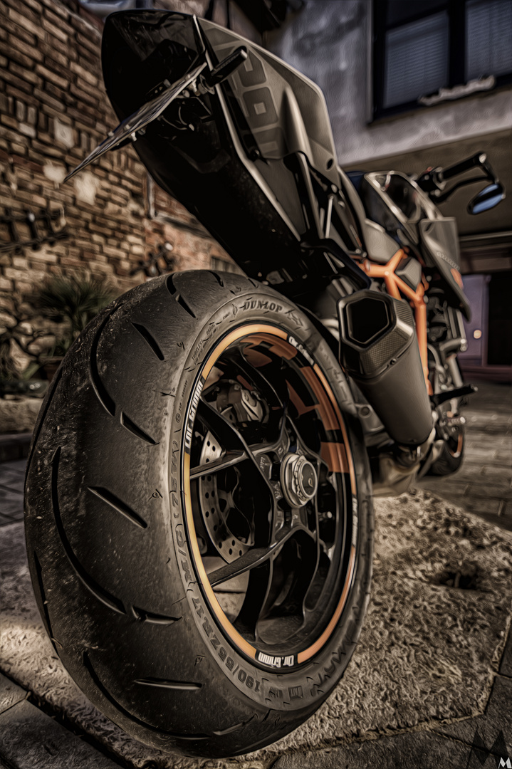 Super Duke ..