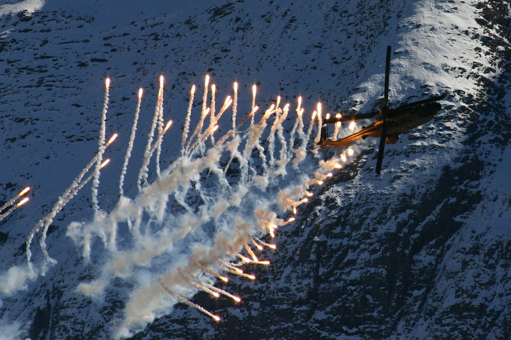 Super Puma der Schweizer Armee auf der Axalp