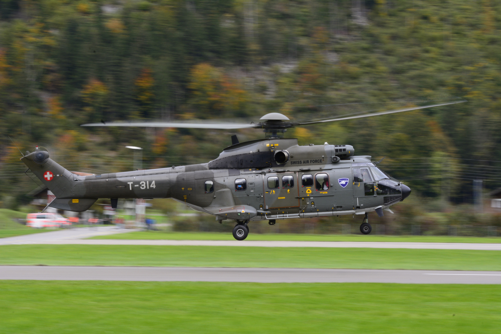 Super Puma von Meiringen