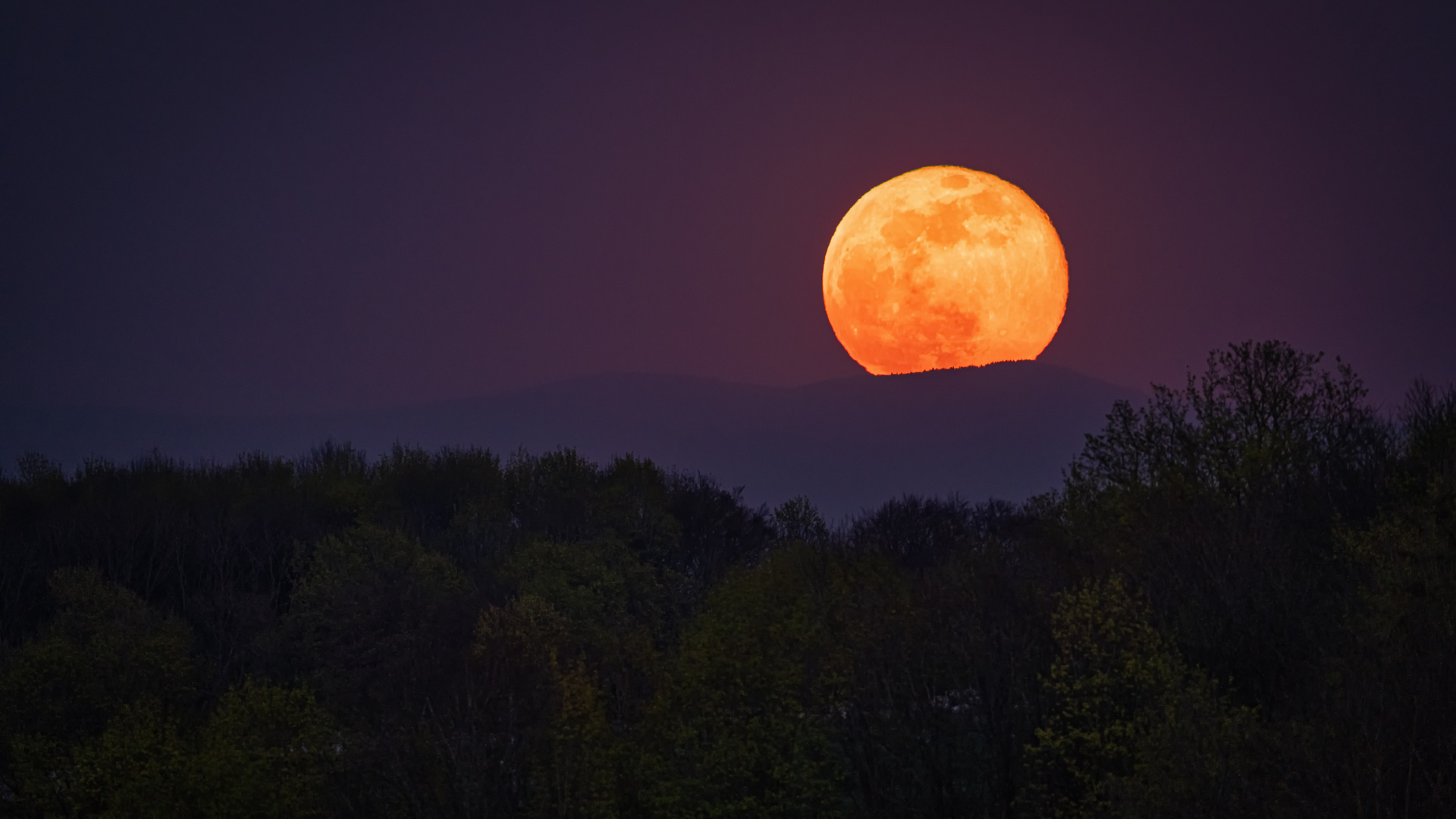 Supermond am 08. April 2020