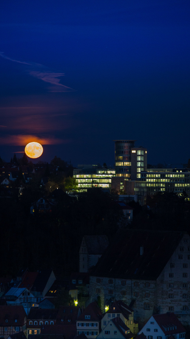 Supermond an der Bausparkasse in Schwäbisch Hall