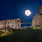 Supermond über der Burg-Landshut