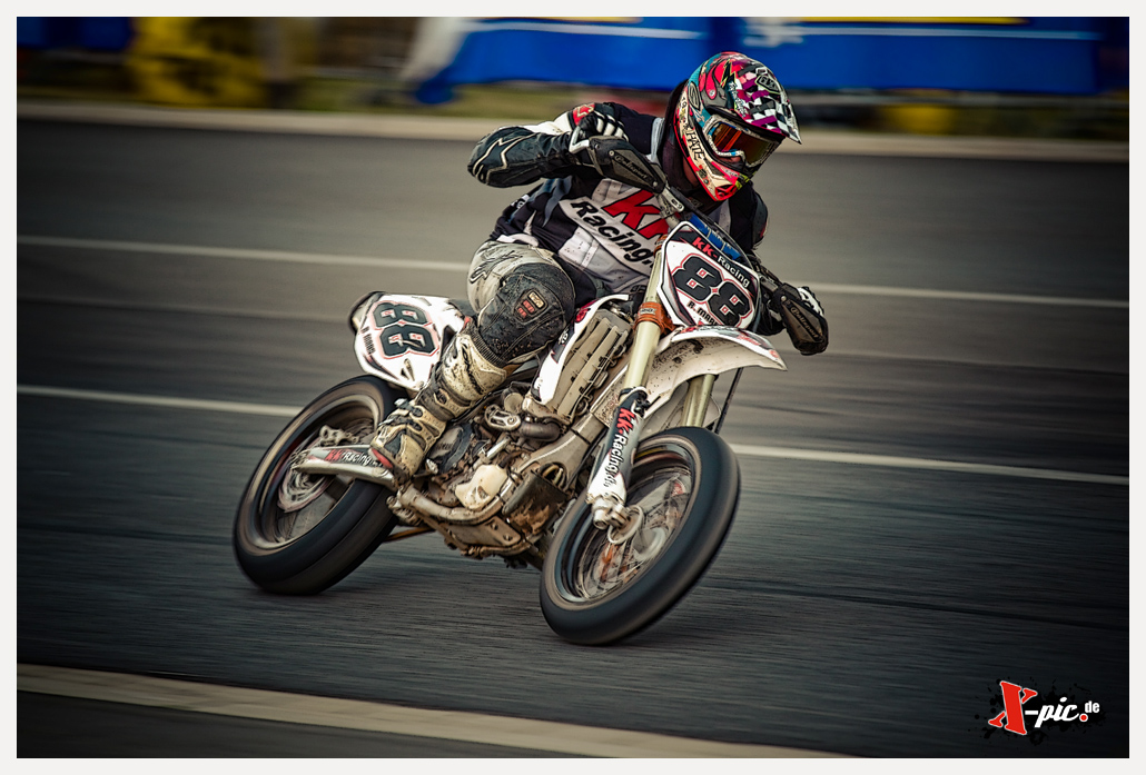 Supermoto C1