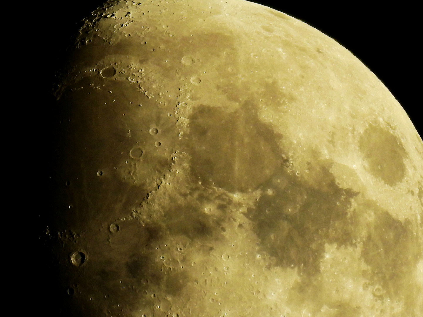 Superplastik heute am frühen Abend im Mare Imbrium mit den Mond- Alpes- Caucasus- Apeninus und -Carp